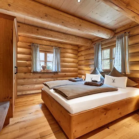 Lederer * بودنمايس